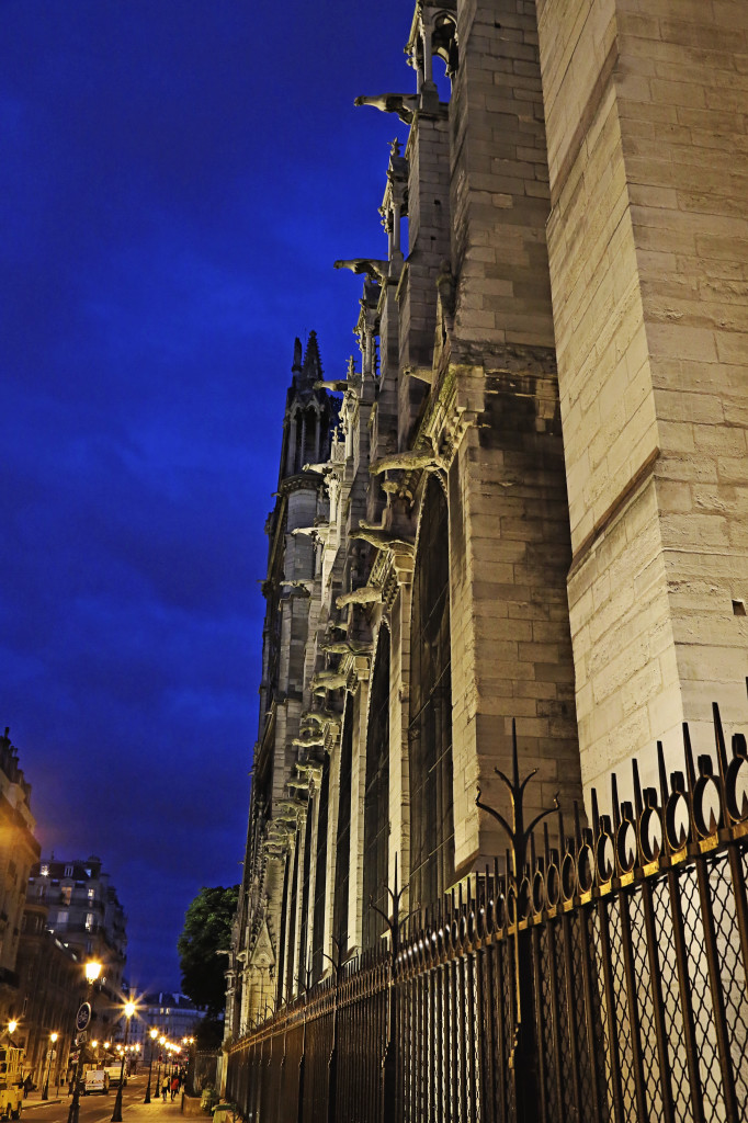<alt img="Night Gargoyles on the Rue du Cloitre Notre Dame"/> 